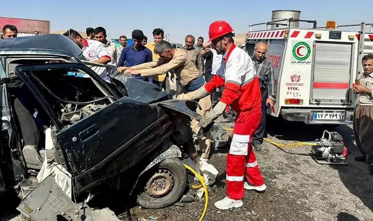برخورد سواری با اتوبوس جان ۶ زائر اربعین را گرفت
