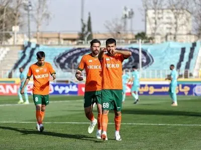 ترکیب مس رفسنجان مقابل استقلال