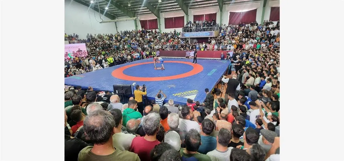 پخش زنده دیدار حساس بانک شهر و استقلال جویبار از شبکه سه 