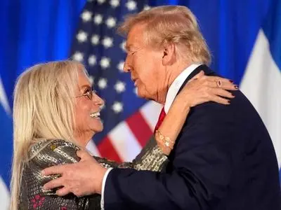 پیشنهاد «نجومی» میلیاردر صهیونیست به ترامپ برای تمدید ریاست‌جمهوری‌اش 