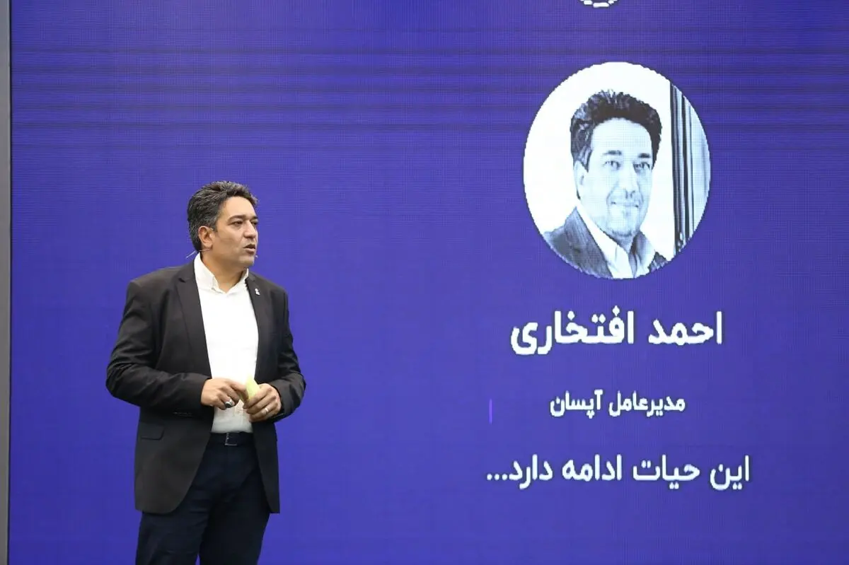 لزوم بازگشت به خرید اعتباری/ کارتهای اعتباری عاملی مهم در تقویت قدرت خرید مردم