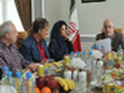 دیدار صمیمانه معاون هنری و هیأت مدیره خانه تئاتر برگزار شد