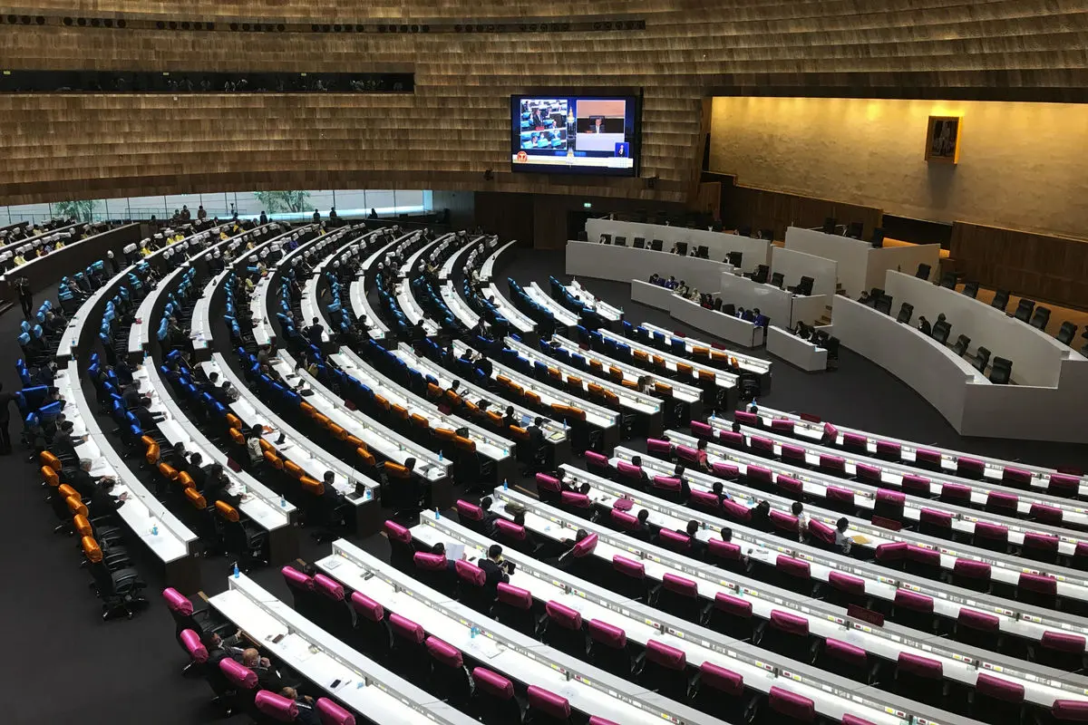 پارلمان تایلند برای برگزاری انتخابات عمومی منحل شد