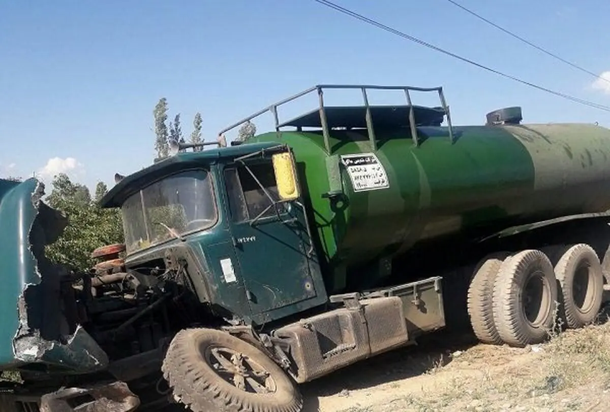 3 کشته و زخمی براثر برخورد تانکر حمل سوخت با پیکان وانت