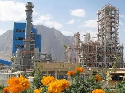 اهدای گواهینامه صنعت سبز به شرکت پتروشیمی خوزستان