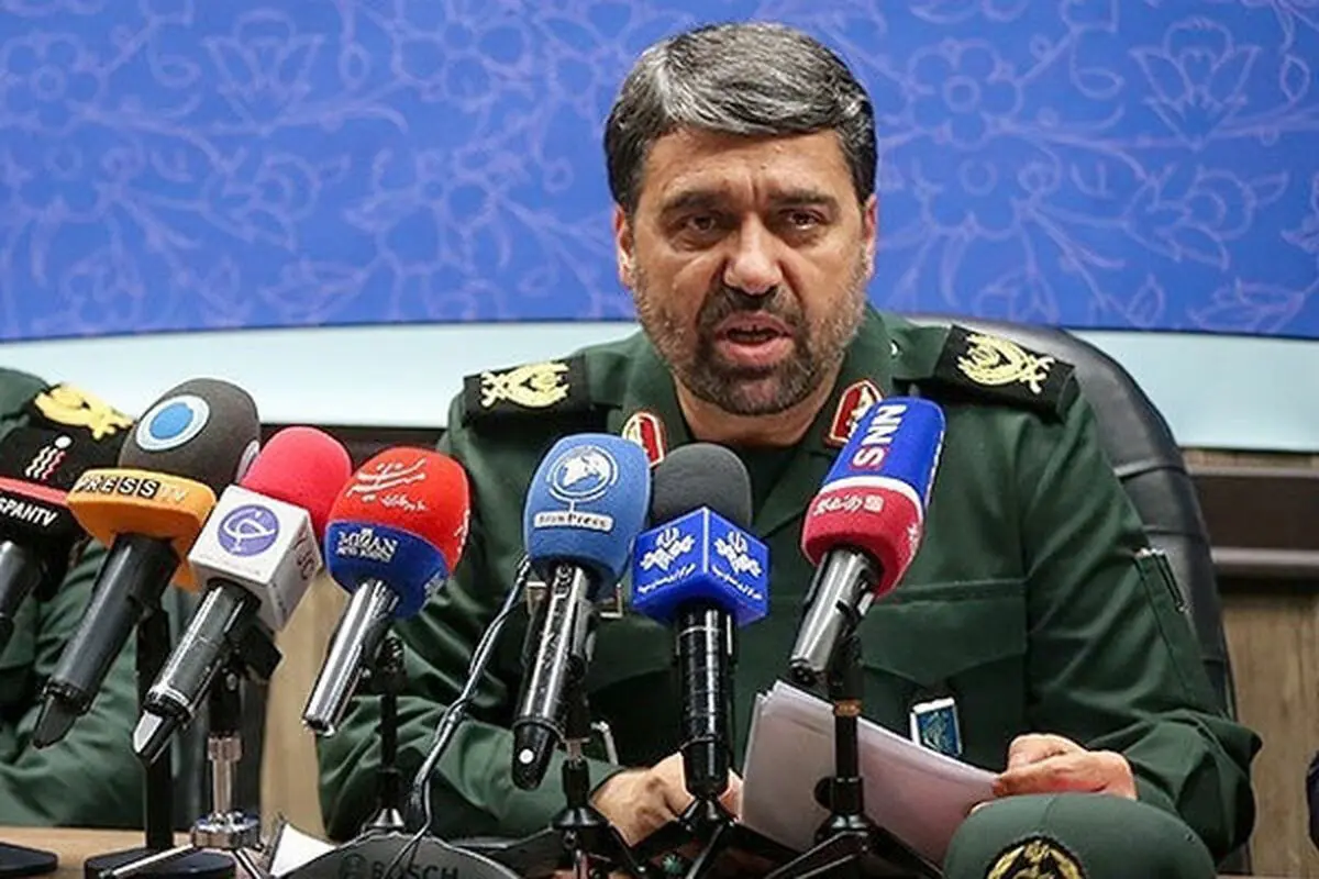 دشمن از شهید سلیمانی بیشتر از سردار سلیمانی می‌ترسد
