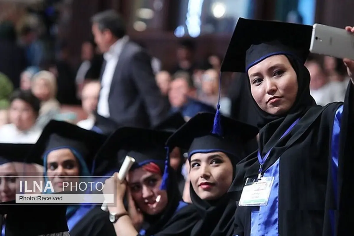 ممنوعیتی برای تحصیل اتباع افغانستانی در دانشگاه‌های مادر وجود ندارد/ صدور گذرنامه رایگان برای دانشجویان تبعه/ ارائه بورس تحصیلی به اساتید مهاجر