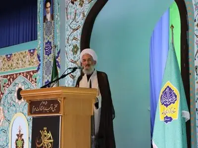 حضور در انتخابات حق و تکلیف است