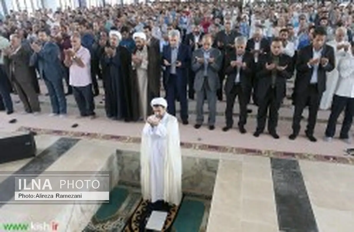 اولین نماز جمعه در مصلای کیش اقامه شد