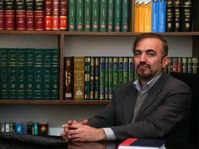 مکتب اصفهان از ظرفیت‌های حکمت سینوی برای گفتگو با فلسفه جهانی استفاده نکرد/ دلایل فاصله گرفتن ابن‌رشد از فلسفه اسلامی