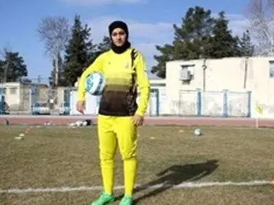 عذرخواهی خانم گل فوتبال بانوان +عکس