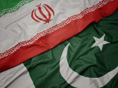 Iran, Pakistan ink 12 cooperation documents