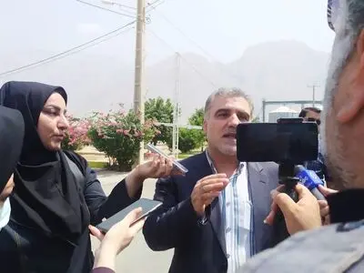 در حوزه اقتصادی به دولت نمره نمی دهم/ نباید به اختلافات کارشناسی دولت و مجلس نگاه بدبینانه داشت