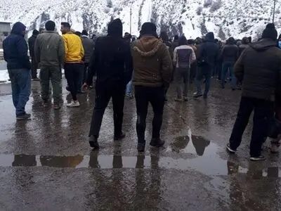 ​پایان اعتراضِ کارگران معدن طرزه/ کار در معدن بازی با جان است؛ اعتراض کردیم اما به نتیجه نرسیدیم