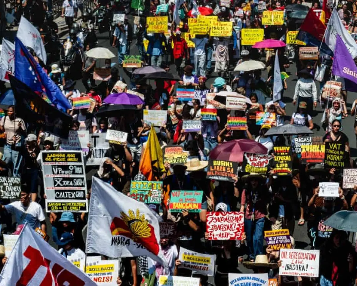 اعتراض کارگران فیلیپین به گرانی سوخت با وقوع جنگ در خاورمیانه