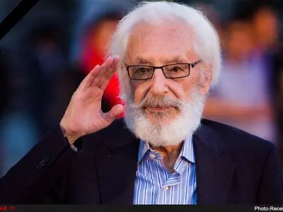 نمایش طراحی جمشید مشایخی در نیاوران 