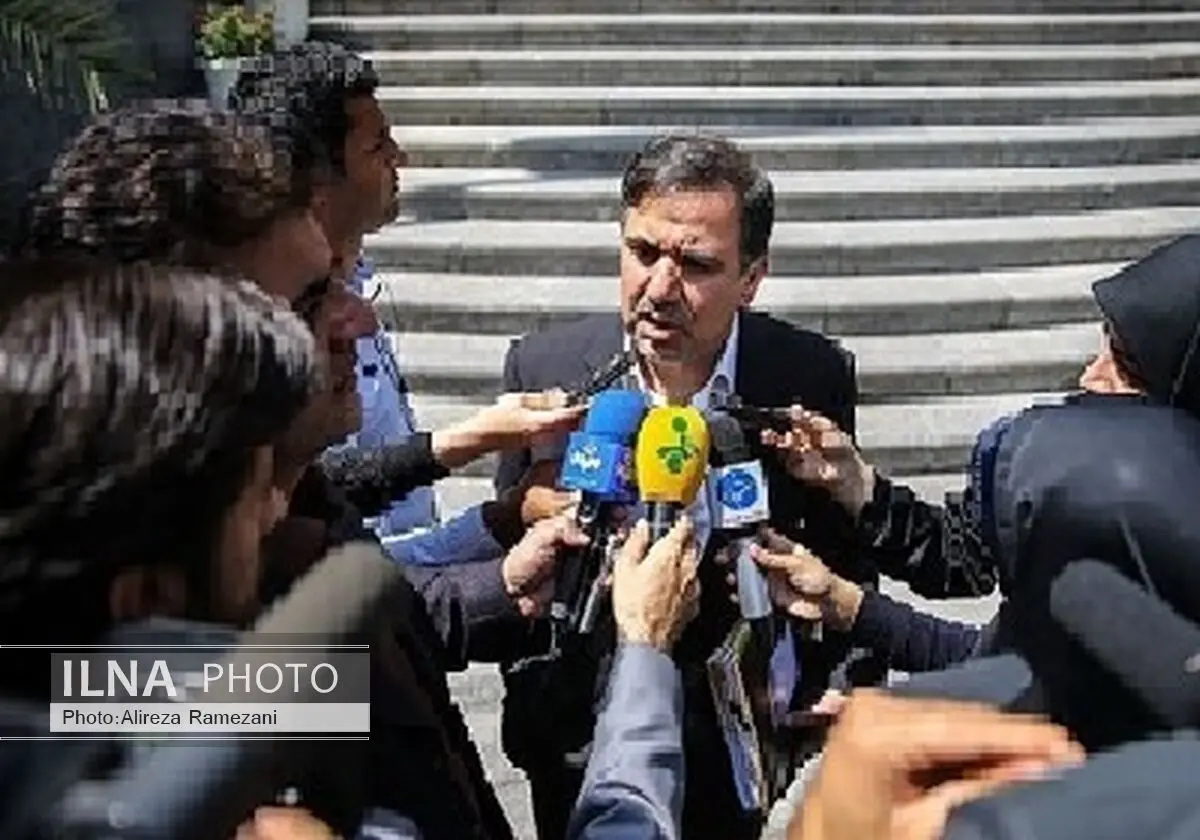 مخالف خصوصی‌سازی ایران‌ایر نیستم/مذاکره با فرانسه برای هواپیماهای کوتاه‌برد