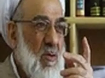 آیت‌الله العظمی گرامی از بیمارستان رحیمیان قزوین مرخص شد