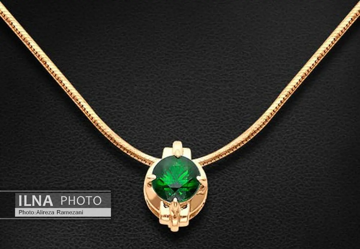 گردنبندی که صاحبش را از مرگ حتمی نجات داد+تصاویر 