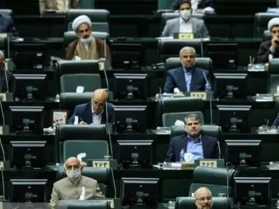 موافقت مجلس با دوفوریتی شدن لایحه متناسب سازی حقوق کارکنان و بازنشستگان کشوری و لشکری
