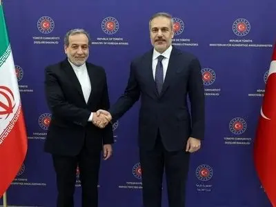 پیام تبریک وزیر خارجه ترکیه به مناسبت سالگرد پیروزی انقلاب اسلامی