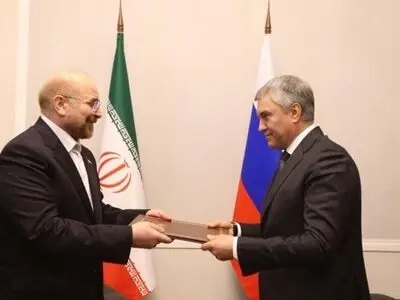 Speaker delivers Supreme Leader’s message to State Duma chairman