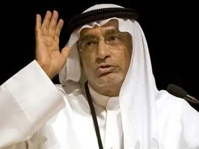 مقرب من حکام أبوظبي یدعو لتسلیم الإمارات إدارة غزة وتحویلها لدبي