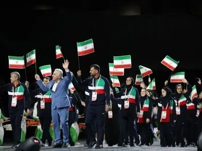 رژه کاروان ایران المپیک ناشنوایان ۲۰۲۵ در توکیو با پرچمداری یاشار وقار