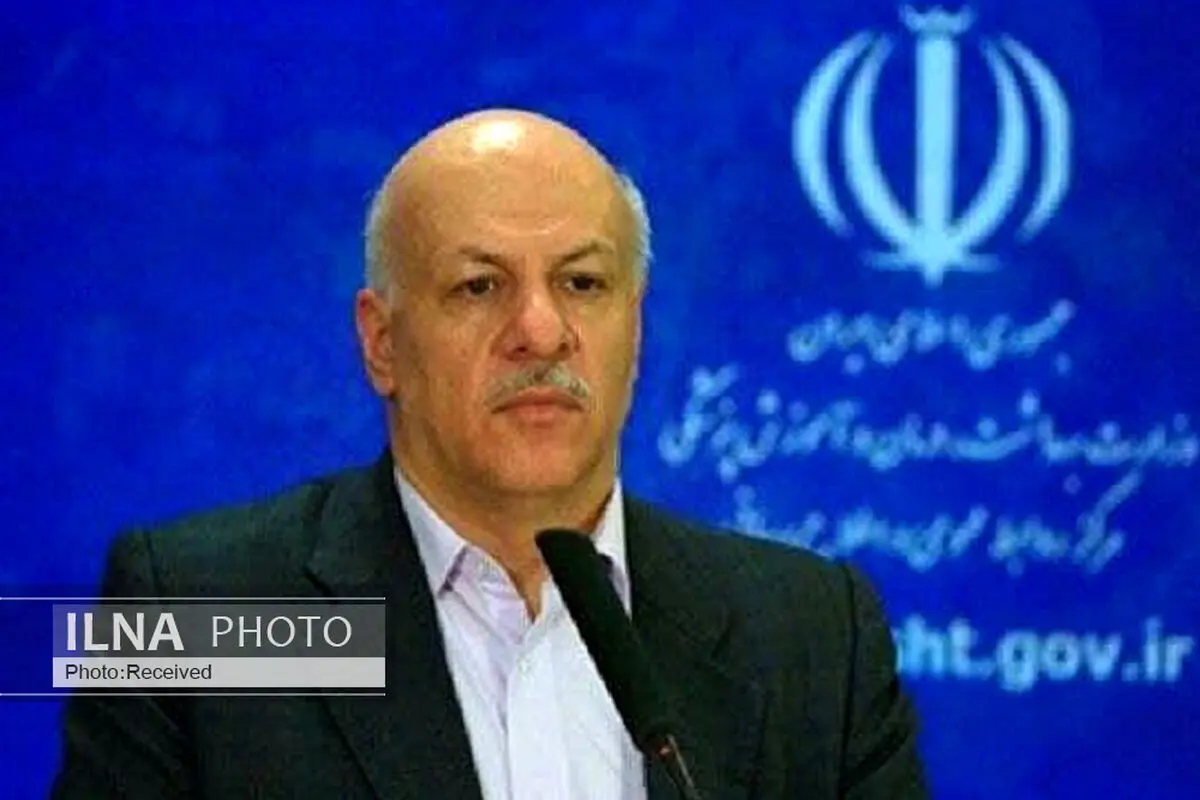 موضوع ازدحام در پرواز قشم در حال بررسی است/ پروازهای داخلی با ۶۰ درصد ظرفیت انجام می‌شود/ فعالیت ۵۰ درصدی هتل‌ها در شرایط قرمز