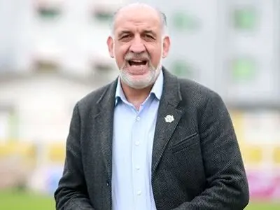فنونی‌زاده: یزدانی؟ هیچ بازیکنی به تیمش خیانت نمی‌‌کند