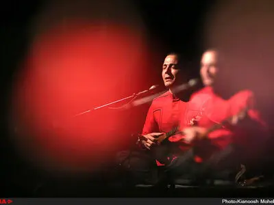 قطعه مشترک علیرضا قربانی و خوانندگان و نوازندگان خارجی منتشر شد+فیلم