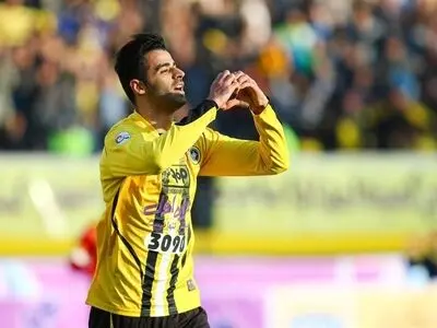 مهاجم سپاهان شش ماه خانه‌ نشین شد