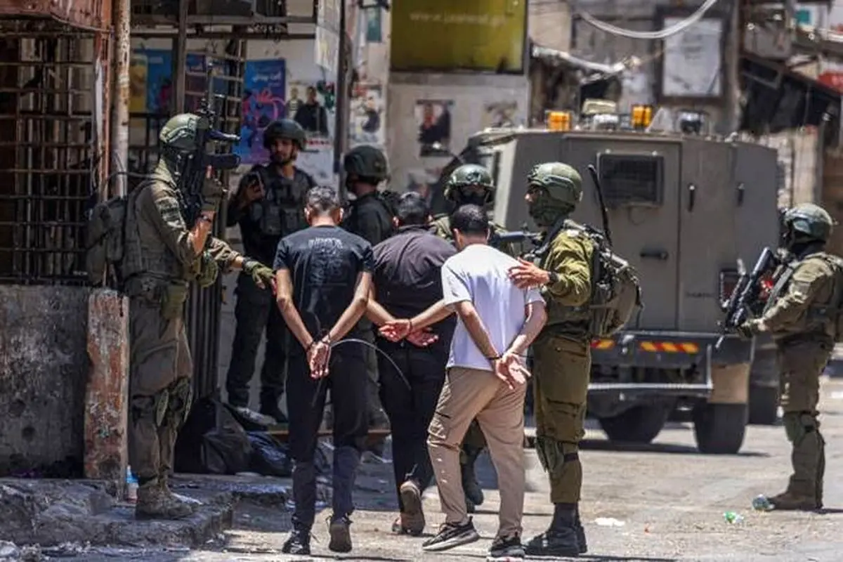 بازداشت ۱۰ فلسطینی به دست اشغالگران صهیونیست
