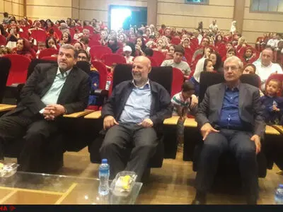 کواکبیان: امیدواریم نظام از وجود شریف علی ربیعی بهترین بهره‌برداری را داشته باشد/ربیعی: همواره گفته‌ام که بچه لب خط، قلعه‌مرغی و جوادیه‌ام و به این سابقه افتخار کرده‌ام