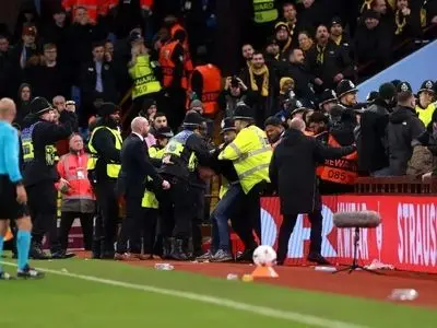 خونریزی مالن و درگیری پلیس با هواداران یانگ‌بویز در لیگ اروپا