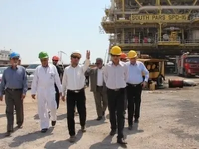 بررسی شرایط کار در کشتی سازی هرمزگان
