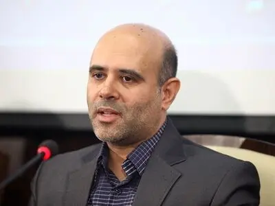 یک رسانه باید خیلی بی‌عرضه باشد که نتواند پول دربیاورد 