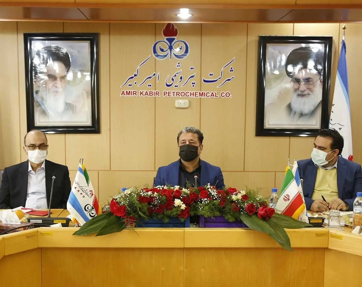 دولت آبادی: نگاه بانک تجارت به صنعت پتروشیمی توسعه‌ای است/ پهلوانی: توسعه وفاق و اجماع ملی و سازمانی می‌خواهد