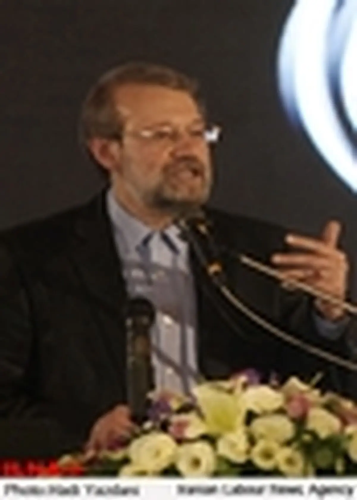 لاریجانی با اعضای شورای نخبگان شاهد و مسئولان تأمین اجتماعی دیدار می‌کند