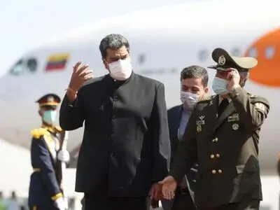الرئیس الفنزویلی مادورو یصل طهران