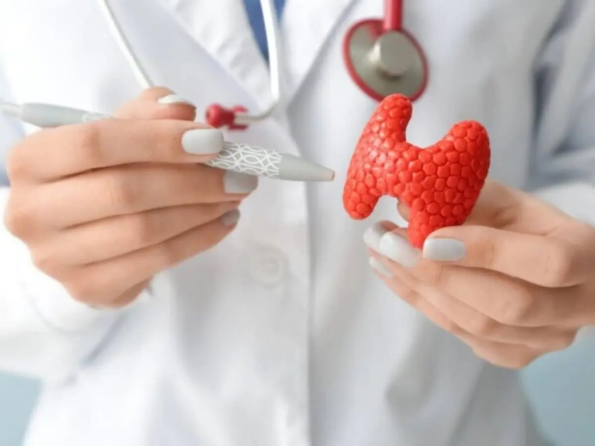 عواقب خطرناک بی‌توجهی به تیروئید و قطع خودسرانه دارو