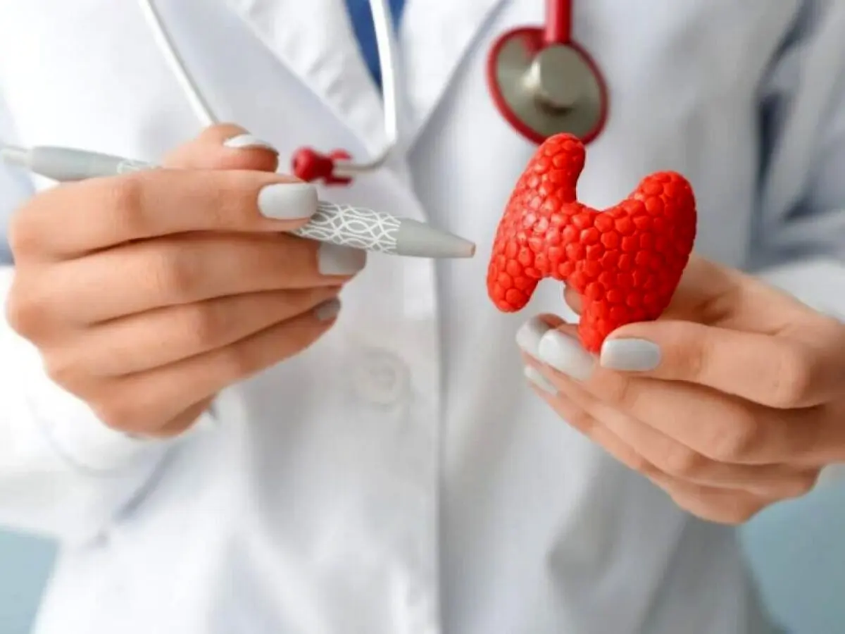 عواقب خطرناک بی‌توجهی به تیروئید و قطع خودسرانه دارو