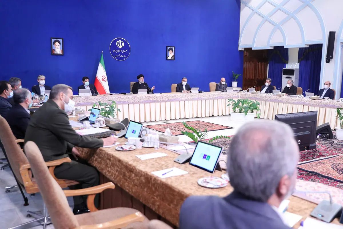 دستور رئیس‌جمهور برای پرداخت مطالبات معلمان و کشاورزان 