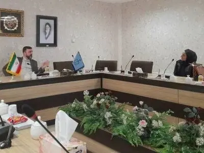 دیدار غریب آبادی با مادر کودک ایرانی جدا شده از والدینش در دانمارک