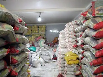 احتکار بیش از 91 تن برنج خارجی در شهرک صنعتی لیا