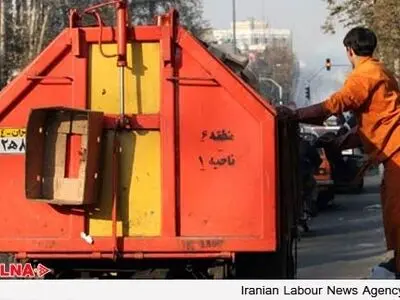کارگران پیمانی شهرداری رودبار با ۵ ماه حقوق معوقه خواستار حذف پیمانکاران شدند