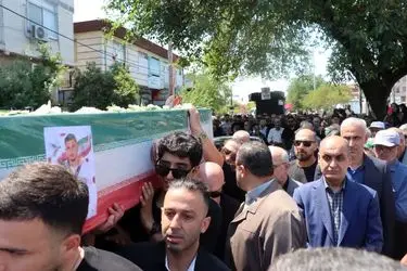 پیکر شهید نیما مرادی در بندرانزلی آرام گرفت