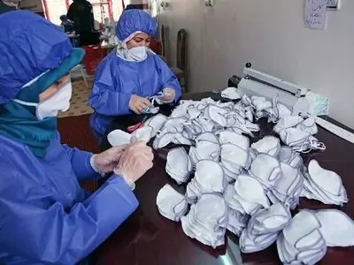 توزیع ۶۰ هزار ماسک در بین دانشگاه های علوم پزشکی و دستگاه های خدماتی از سوی ستاد مدیریت بحران خوزستان/ توجه جدی به تجهیز نقاهتگاه های استان