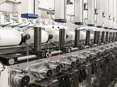 جلب رضایت کارگران جدی‌ترین عامل توسعه اقتصادی است/ دولتمردان اجازه ندهند دستمزد کارگران کمتر از رشد تورم باشد