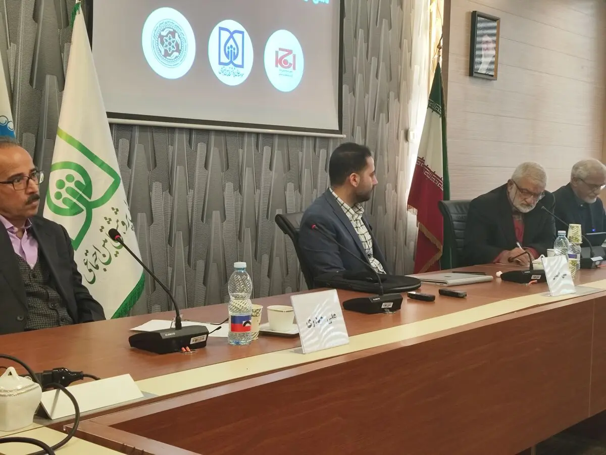 بحران معاش مردم با «کالابرگ» حل نمی‌شود/ چرا نظام تامین اجتماعی چندلایه نداریم؟